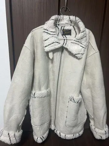 kastane 카스타네 무스탕 코트 스트라이프 카라 부착