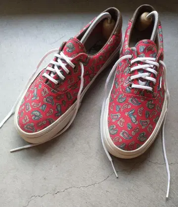 VANS ERA 반스 에라 레드 페이즐리 26.0