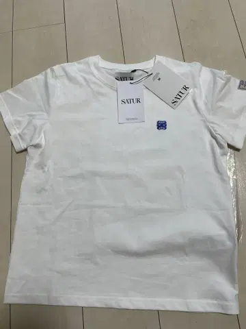 SATUR 티셔츠