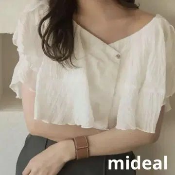mideal 마이딜 프릴 숏 블라우스 화이트