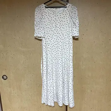JUSGLITTY 도트 무늬 반팔 롱 원피스 사이즈 1