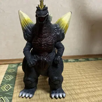 고질라 피규어 블랙과 옐로우 컬러 약 20cm