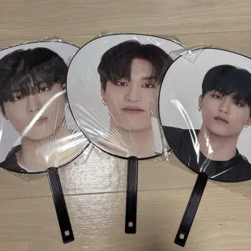 treasure 정우 부채 세트