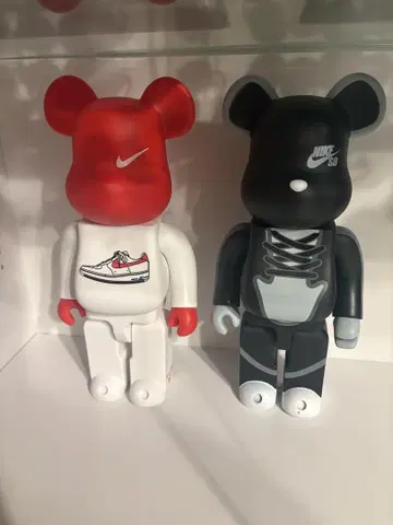 베어브릭 나이키 2개 세트 400%