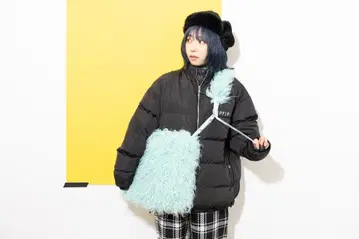 yipyip 고바야시 아이 리버서블 다운 자켓