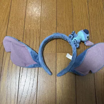 스티치 귀가 달린 머리띠