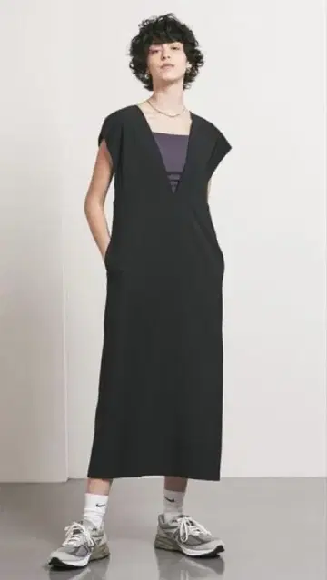 to united arrows V넥 롱 원피스