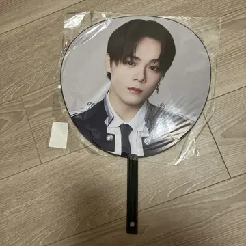 JO1 츠루보 시오온 부채