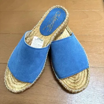 새상품 카이저놀 블루 스웨이드 뮬