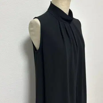 FRAY I.D 하이넥 턱 슬리브리스 원피스 블랙 일본제 택 포함