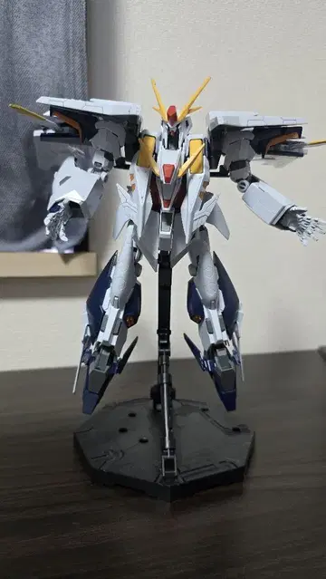 크시 건담 HG 조립 완료