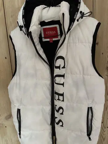 GUESS 후드 부착 다운 베스트 M