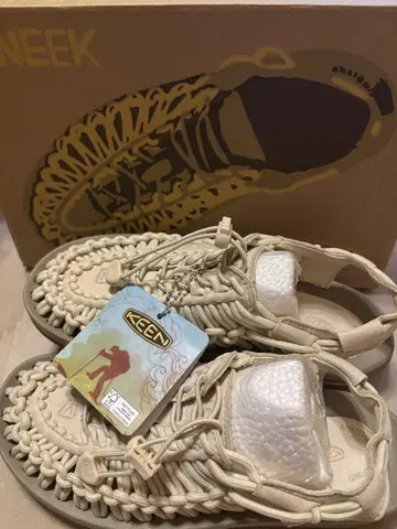 KEEN UNEEK 킨 유니크 샌들 아이보리 23cm
