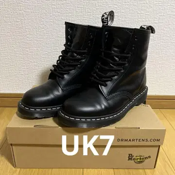 Dr. Martens 1460 WS 화이트 스티치