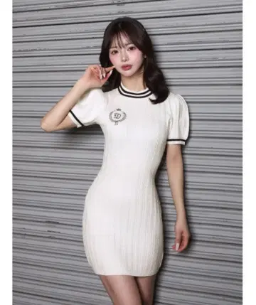 Darich 엠블럼 케이블 니트 미니 원피스