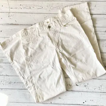 VISARUNO 화이트 스트레이트 데님 팬츠