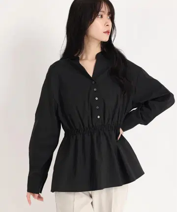 시착만 한 상품 새상품급 스트로베리 필드 V 칼라 페플럼 셔츠 블라우스