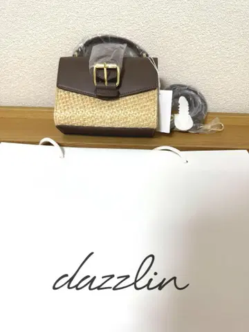 dazzlin 바스켓백 브라운과 베이지