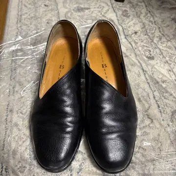 블랙 천연 가죽 펌프스