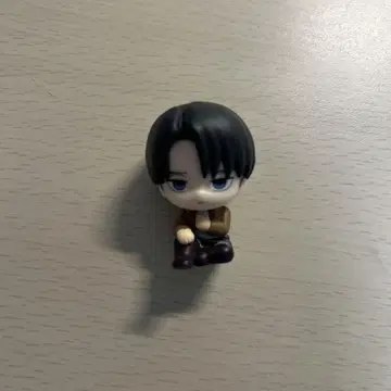 진격의 거인 리바이 기다림 피규어