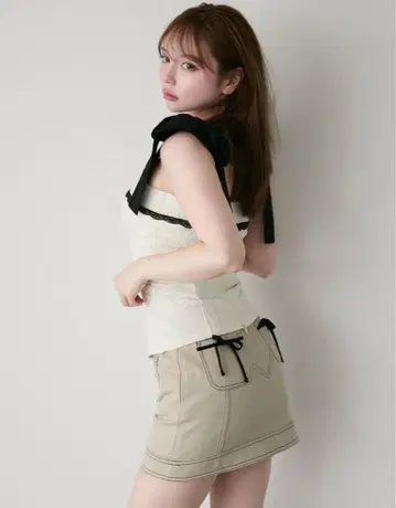 앤드메리 뒷끈 미니 스커트