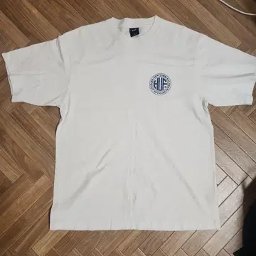HUF 화이트 티셔츠 M 사이즈