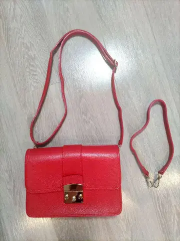 AULENTTI (오렌티) 빨간색 숄더백