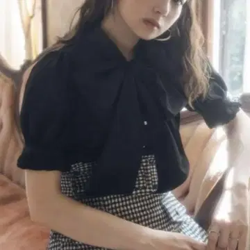 bubbles 버블 볼륨 리본 퍼프 슬리브 블라우스