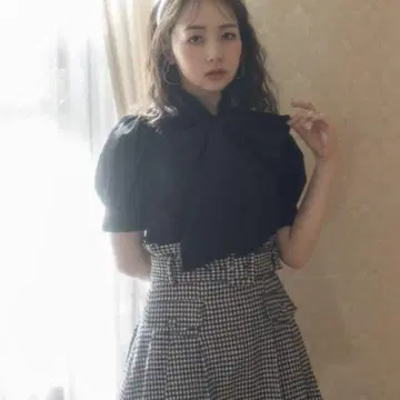 bubbles 버블 볼륨 리본 퍼프 슬리브 블라우스