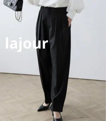 라주르 더블 턱 테이퍼드 팬츠 여성용 블랙 L