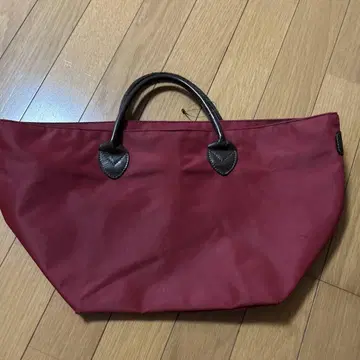 에르베샤 펠리에 토트