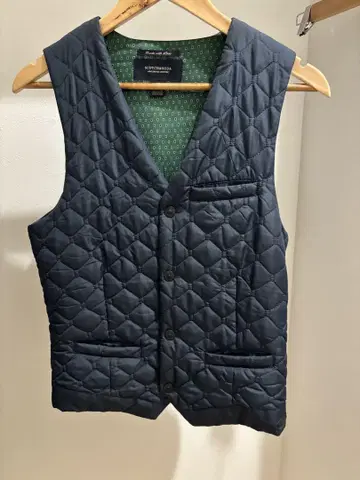 SCOTCH&SODA 네이비 퀼팅 베스트 S/46