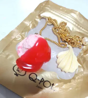 Q-Pot. 이치고 아이스 목걸이