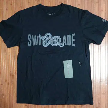 SWITCHBLADE M 사이즈 티셔츠 블랙