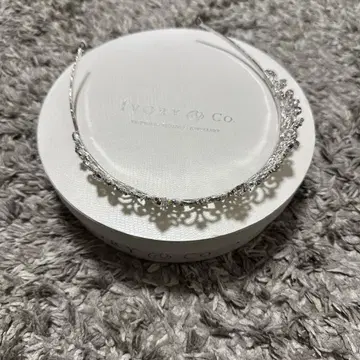 Ivory & Co. 티아라
