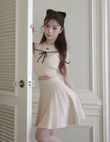 darich 허리 오픈 스트링 니트 미니 원피스 IVO