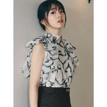 SNIDEL Sustainable 리본 슬리브 오간 블라우스 스나이델