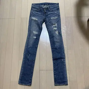 데미지 가공 스키니 데님