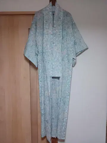 여름 기모노 폴리에스테르 스카이블루 꽃무늬