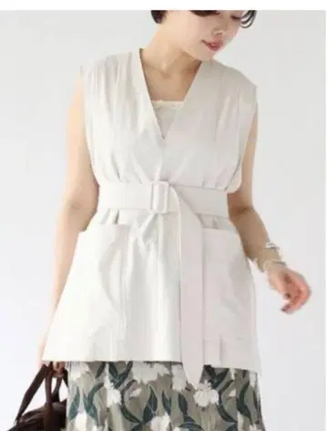 이엔나 A 학생용 V넥 베스트