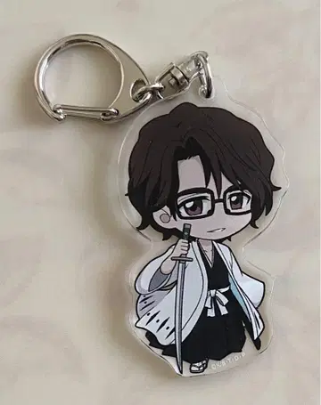 BLEACH 네이비 나염 소우스케 미니 캐릭터 아크릴 키링 레어템
