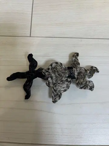 콜렛 말루프 머리핀 블랙 플라워 와이어