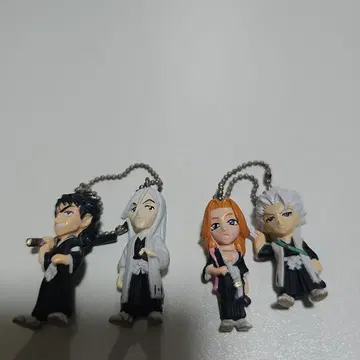 BLEACH 키링 시바 & 우타타케 마츠모토 & 히바야