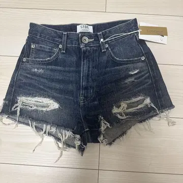 GYDA 데미지 데님 숏 팬츠