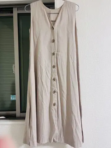 베이지 슬리브리스 롱 원피스