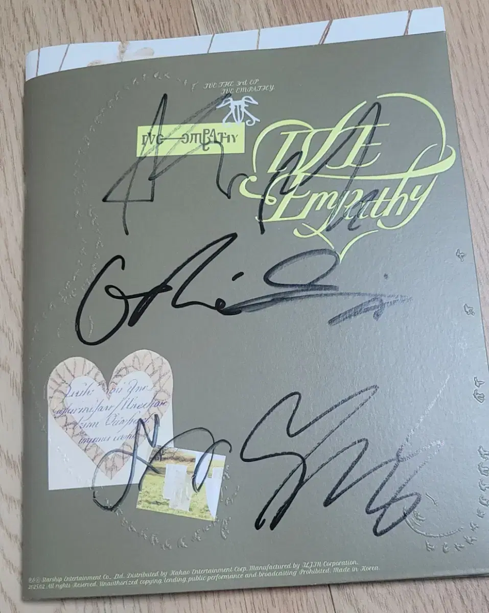 Ive Autographed Album