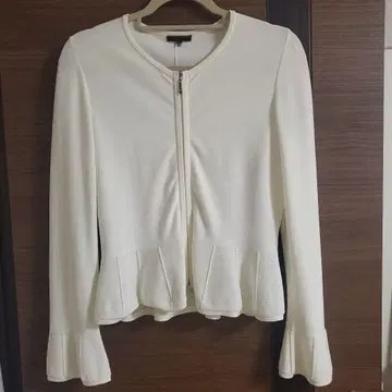 TO BE CHIC 아이보리 노카라 자켓