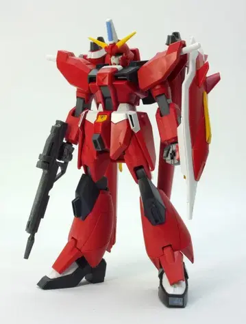 세이버 건담 HG