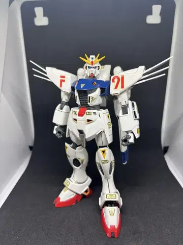 반다이 구 키트 1/100 기동전사 건담 F91 완성품