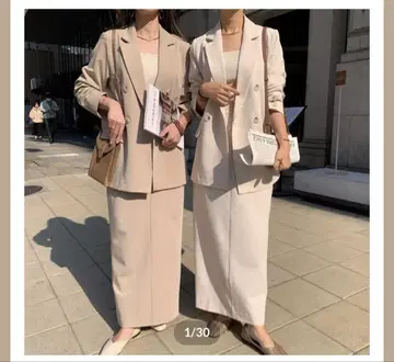 blate 뉘앙스 스커트 셋업 베이지